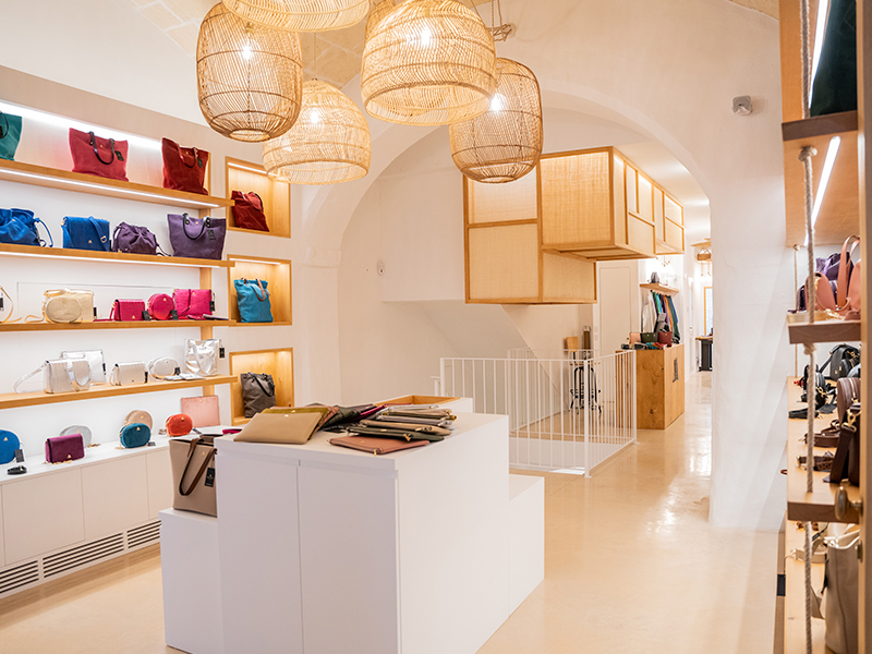 abrir_una_franquicia_de_complementos_y_bolsos