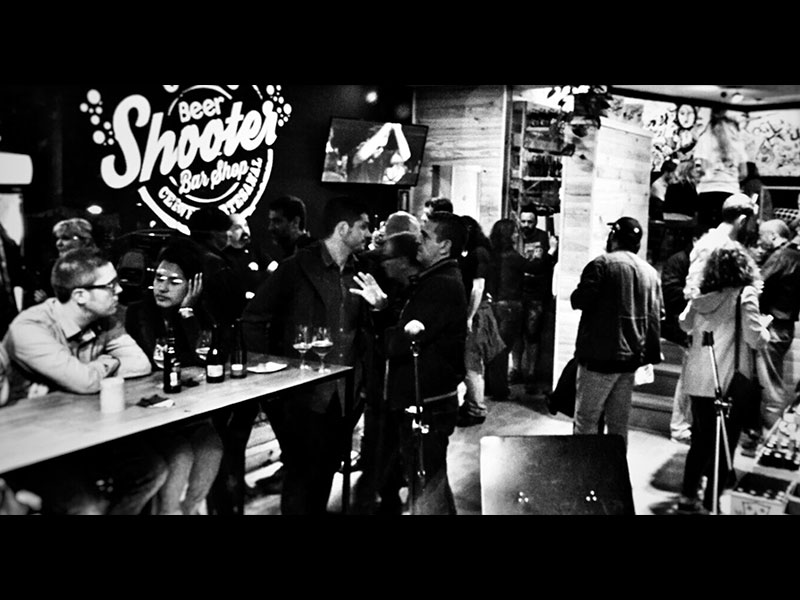 Interior de la franquicia de Beer Shooter