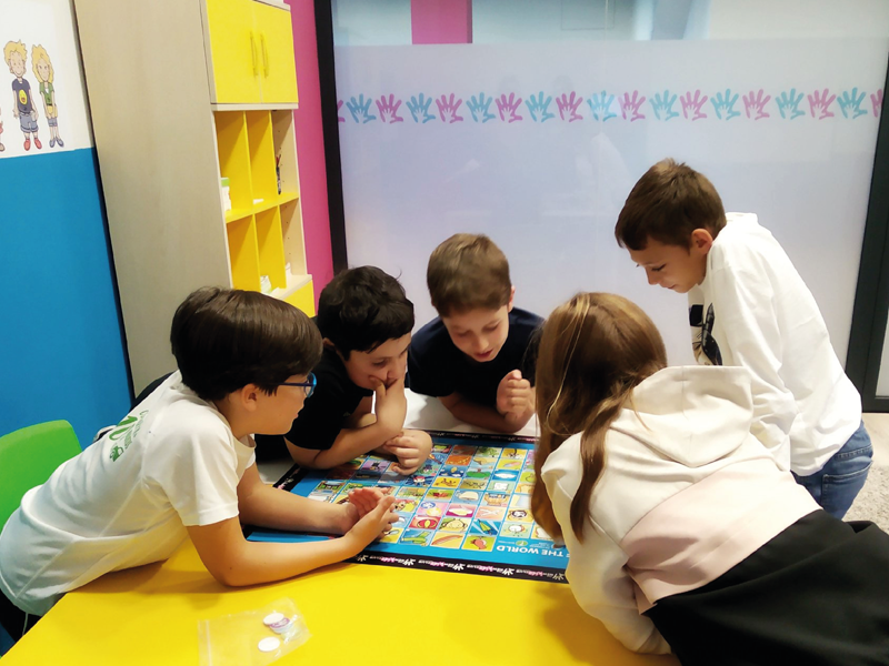 niños-estudiando-ingles