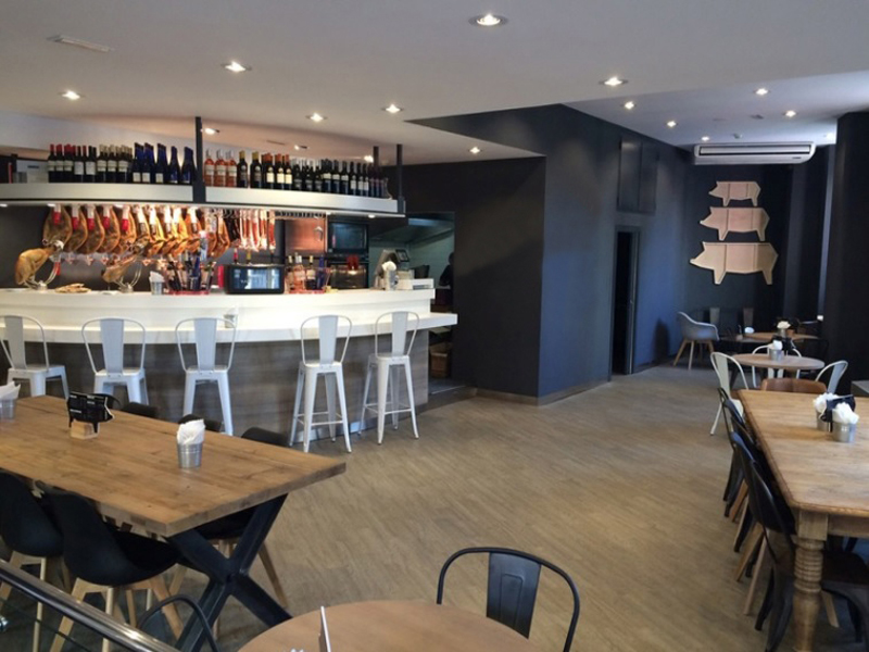 Interior de una taberna