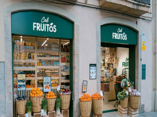 Exterior de una franquicia Cal Fruitós