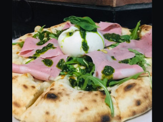 pizza-napoleum