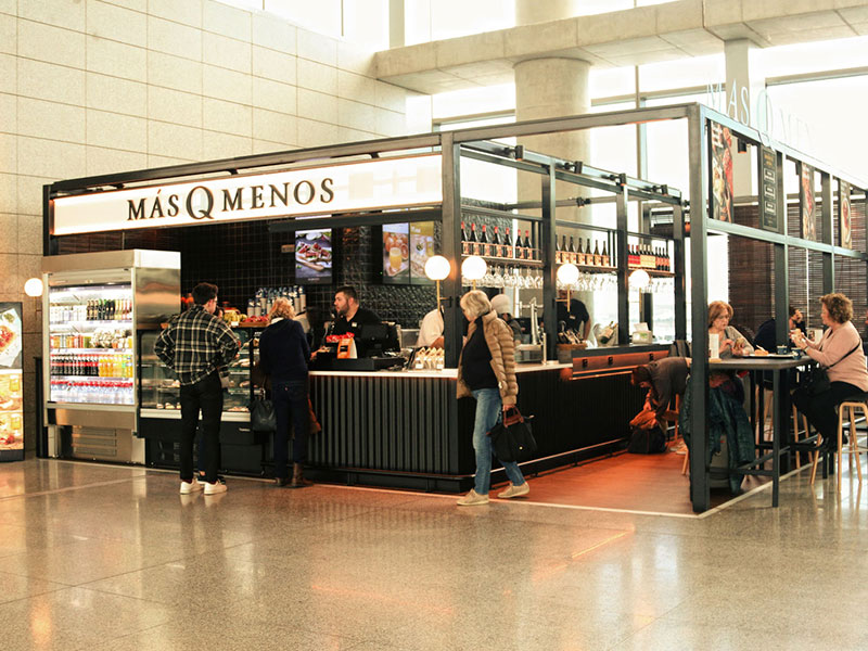 MásQMenos aterriza en el aeropuerto de Málaga 