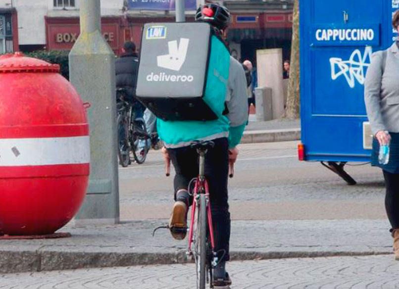 Deliveroo contempla entrar en el mercado de la comida preparada en España