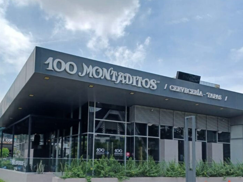 Exterior de una franquicia de 100 Montaditos