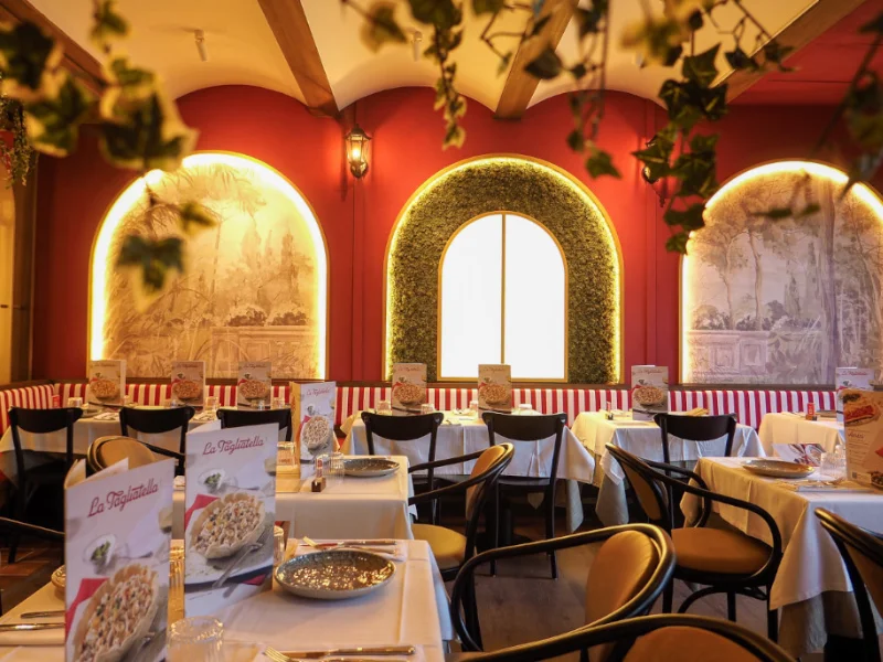 Interior restaurante franquicias La Tagliatella