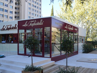 Exterior de una franquicia La Tagliatella