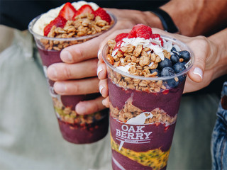 Dos açai de la franquicia Oakberry